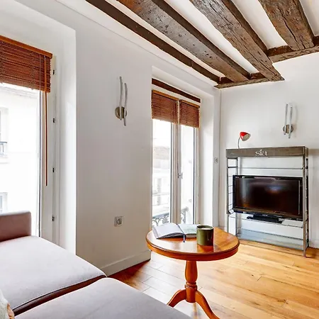 Appartamento Bnbnova - Charming Near Notre-dame & Marais Parigi